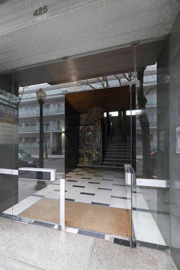 Flh Porto Spacious Apartment With Balcony Buitenkant foto