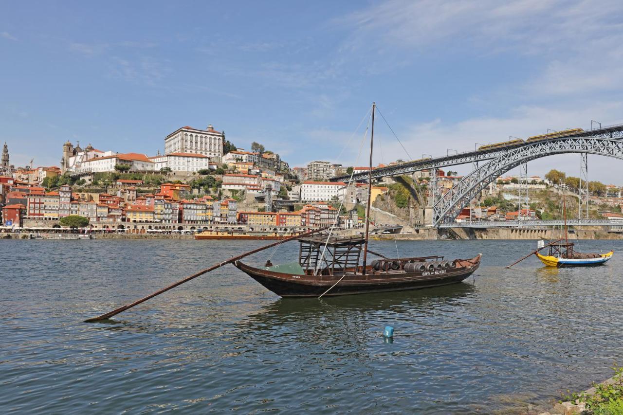 Flh Porto Spacious Apartment With Balcony Buitenkant foto