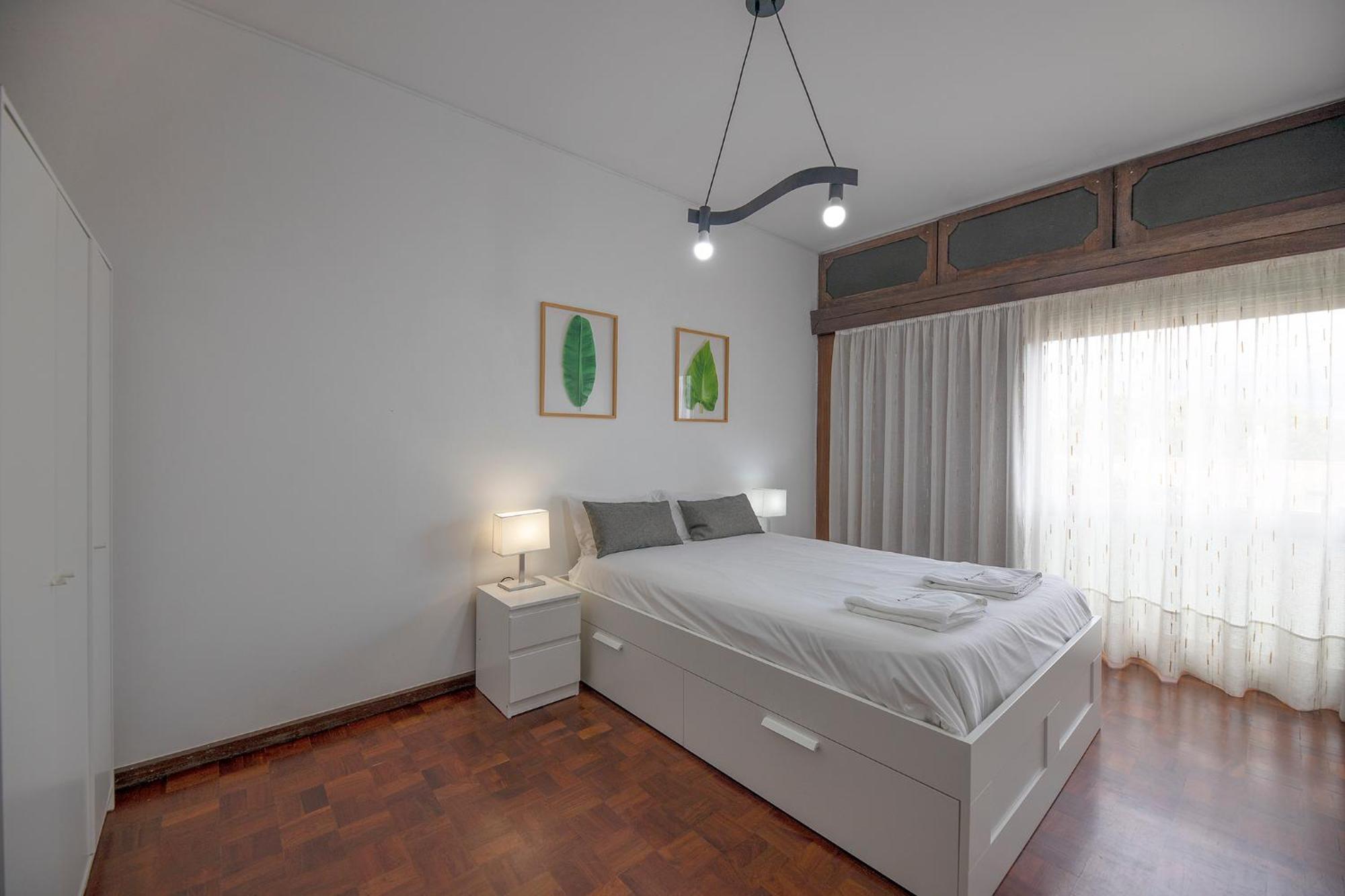 Flh Porto Spacious Apartment With Balcony Buitenkant foto