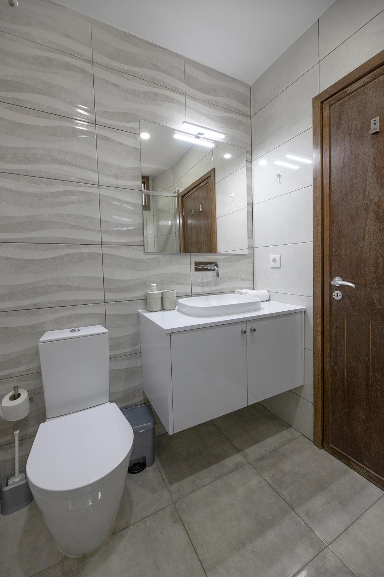 Flh Porto Spacious Apartment With Balcony Buitenkant foto