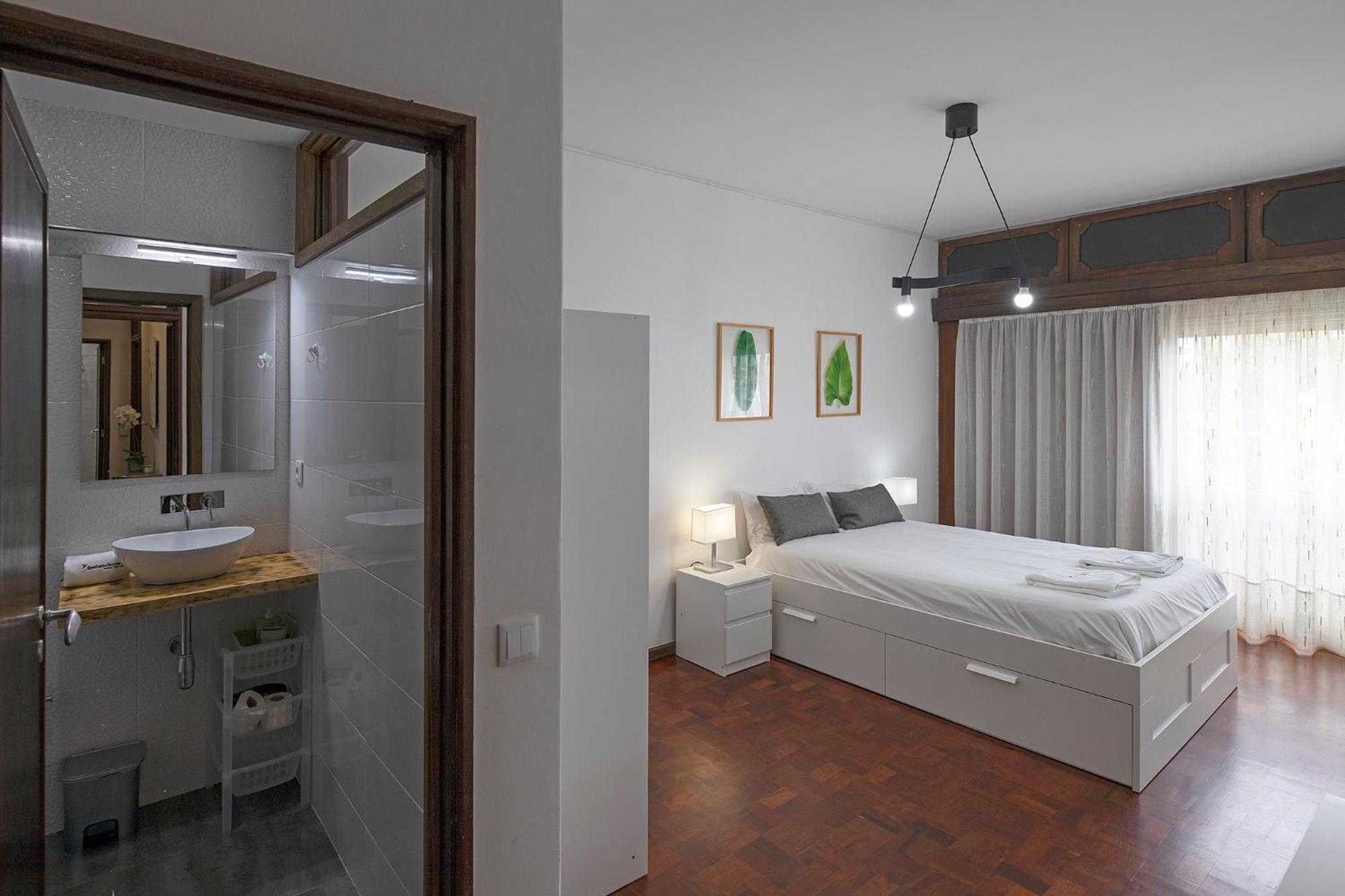 Flh Porto Spacious Apartment With Balcony Buitenkant foto